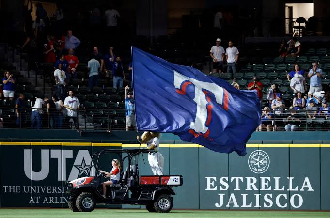 images - 2025-10-29T151002.790