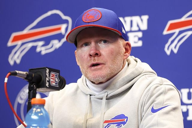 should-sean-mcdermott-be-the-head-coach-of-this-team-come-v0-mqz70lqna1ec1