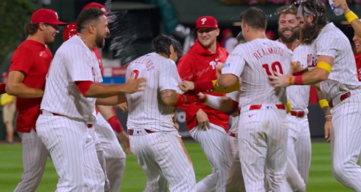 Gone! Veteran Star Rejects Royals, Spurns 3 Other Teams to Officially Sign with Phillies