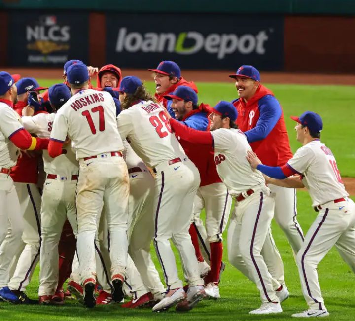 Fans Shocked as Phillies Continue Starting Veteran Outfielder Despite New Breakout Star