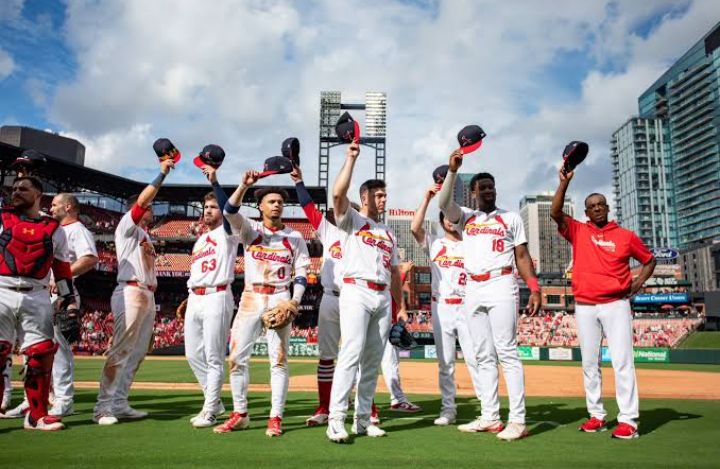 BREAKING: Cardinals’ Veteran LHP Makes Shocking Return Just After Surprise Exit