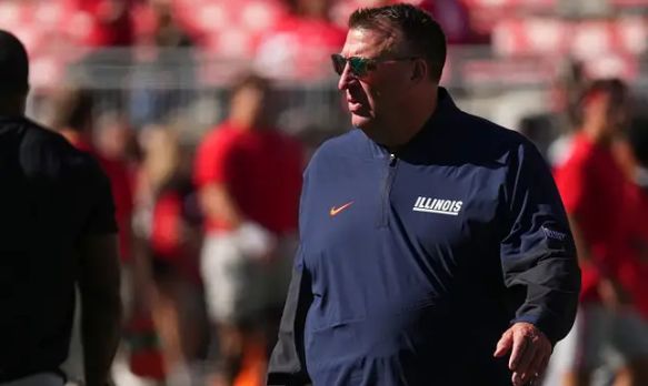 BREAKING: Illinois Football Hit With ANOTHER Stunning Departure